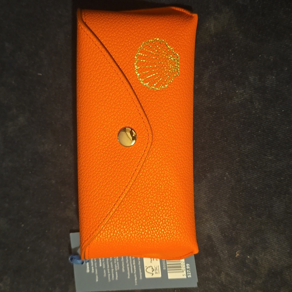 ❤️BUY 2 GET 1 FREE Archive Oceans Shell Glasses Case, Retail Price$27.99US - Picture 6 of 6